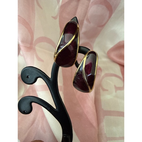 Trifari Jewelry - Trifari Vintage Gold Tone Burgundy Enamel Teardrop Post Earrings Signed